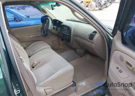 2000 Toyota Tundra Sr5 V8 from USA, damaged, VIN 5TBBT4417YS058215